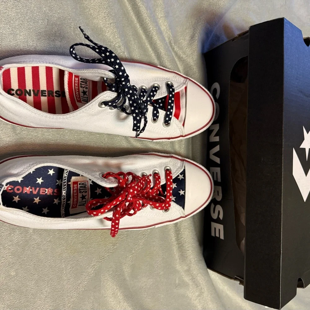 Converse ~ New In Box ~ Men’s Size 10 ~ Women’s Size 12 ~ Chuck Taylor All Star - Picture 4 of 16